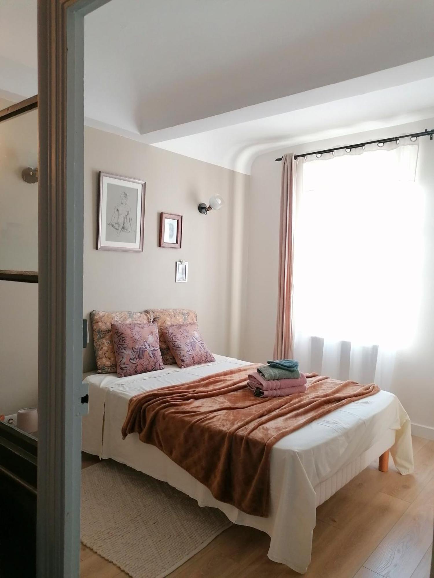 Charmante Suite Independante En Maison De Village 德龙河畔洛里奥勒 外观 照片