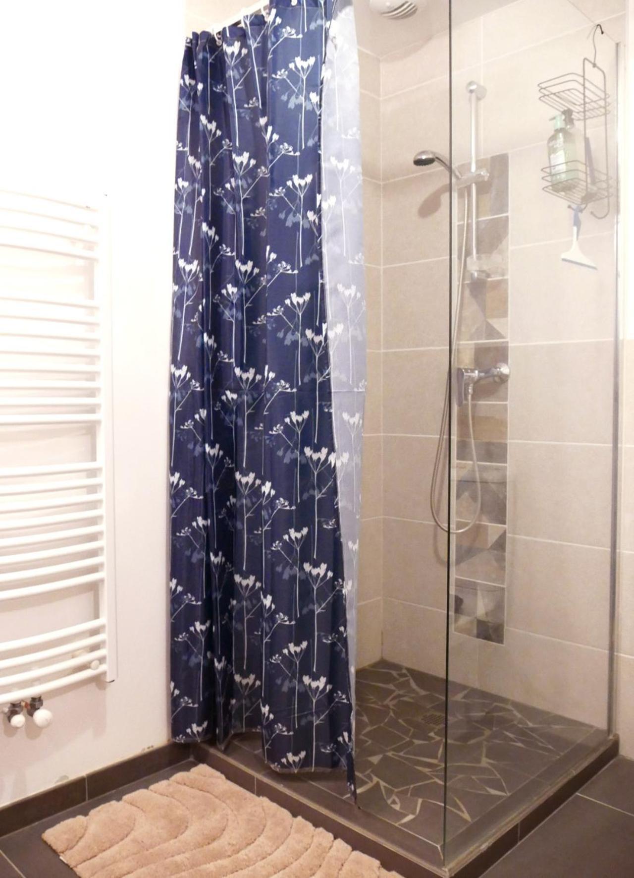 Charmante Suite Independante En Maison De Village 德龙河畔洛里奥勒 外观 照片